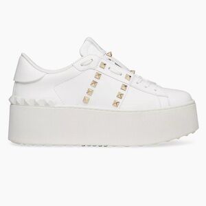 Valentino Garavani Flatform Rockstud Untitled Sneaker in Calfskin